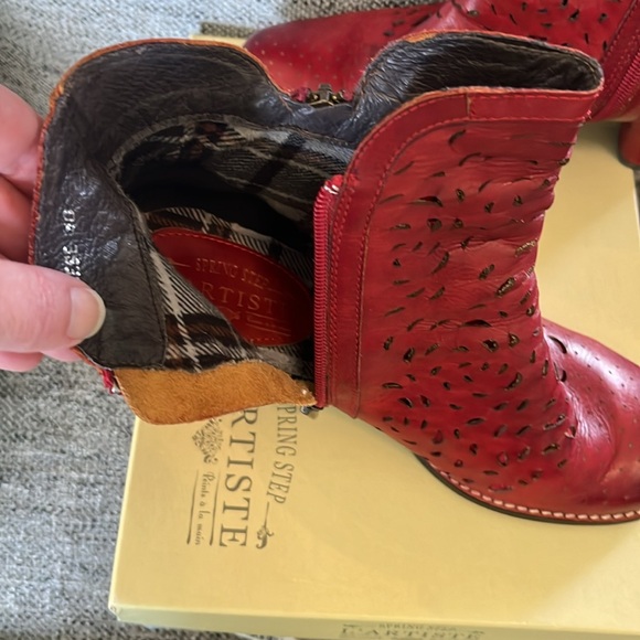 L’artiste red leather size 9/40 Spring Step boots - Picture 3 of 5